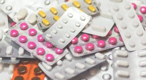 Médicaments à éviter : la liste noire 2023 de Prescrire